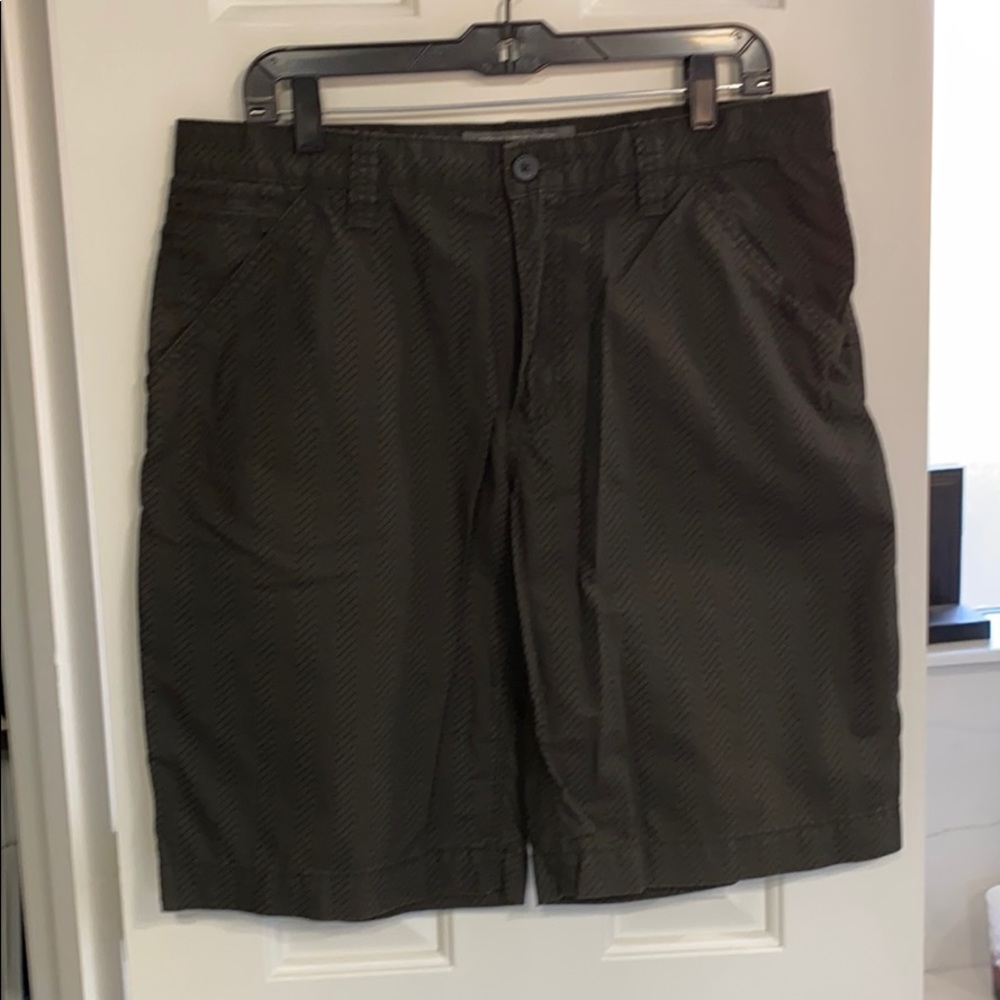 Men’s old navy shorts